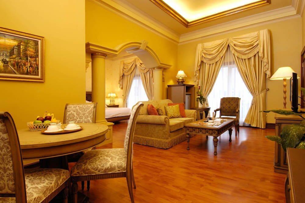 Yasmin Hotel Puncak Exteriör bild